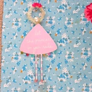 Sandra Magsamen Angel